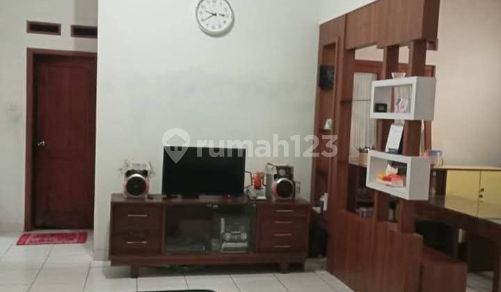 Murah! Dijual Rumah Bagus Siap Huni Di Komplek Sayap Jl. Sudirman 2
