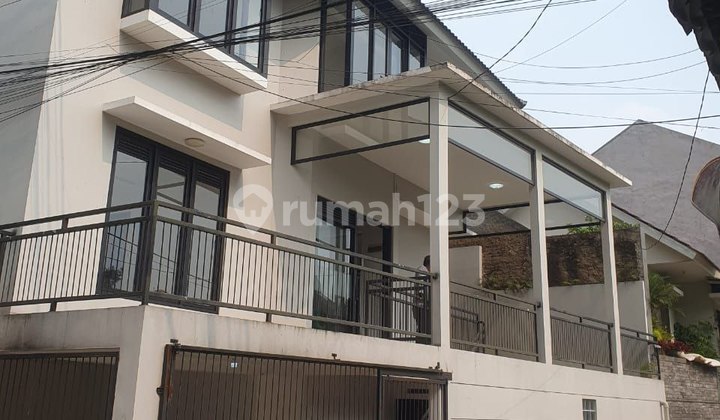 Newly Renovated 2-Story House in Sariwangi Regency, Cihanjuang Newly Renovated 2-Story House in Sariwangi Regency, Cihanjuang