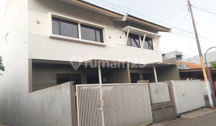 Rumah Minimalis 2 Lantai Dekat Sman 11 Bandung Kota