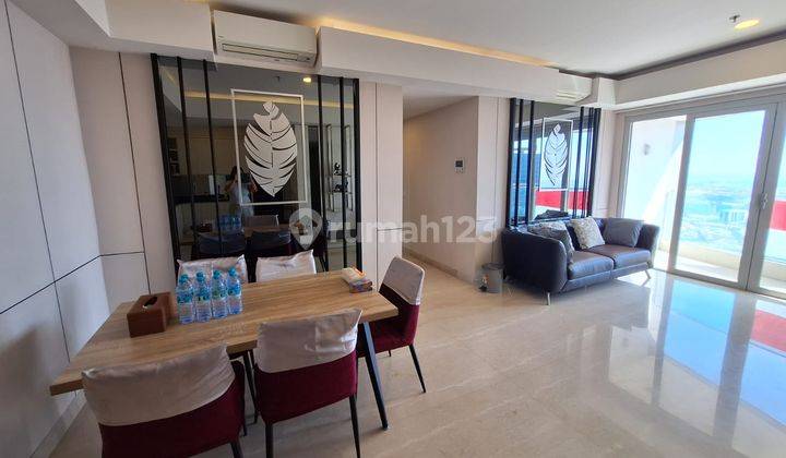 Sewa Apartemen Mewah Di Tunjungan Plaza, 3br, Full Furnished 1