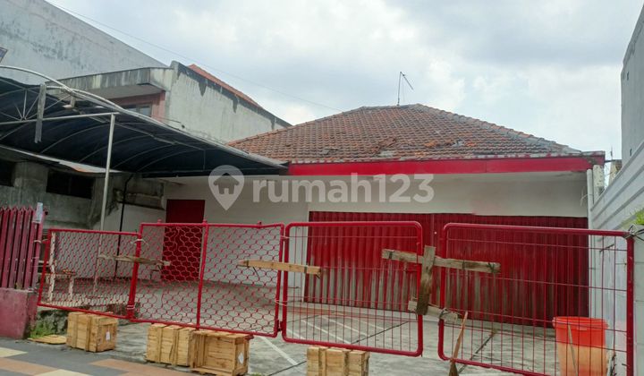Affordable and Good Quality Ready-to-Use Wide Shop House for Rent on Bratang Binangun Main Road 1