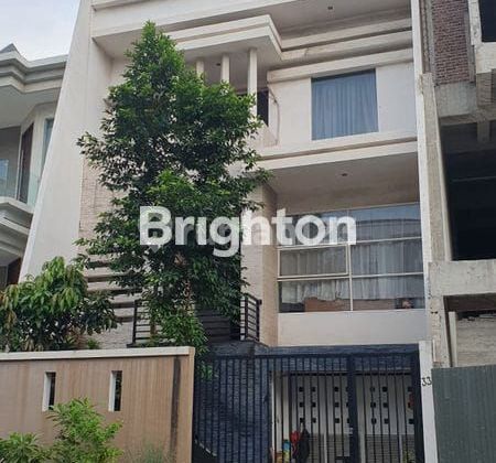 RUMAH MINIMALIS DI PIK, 3 1/2 LT. 1