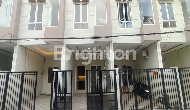 RUMAH BARU DI TAMAN RATU, 3 1/2 LT. RUMAH BARU DI TAMAN RATU, 3 1/2 LT.