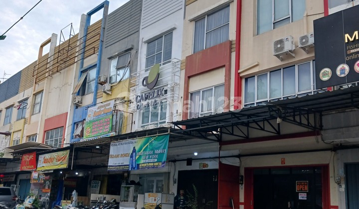 Dijual Ruko Pasar Laris 3 Lt. Depan Hadap Jalan