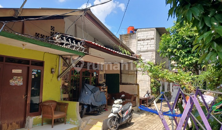 Dijual Tanah Beserta Beberapa Bangunan di Bintaro Jkt Slt