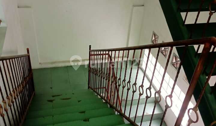 For Rent: Shop House Suitable for Any Business Office, Strategic Location For Rent: Shop House Suitable for Any Business Office, Strategic Location