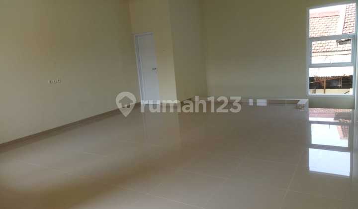 For Sale: West Bandung Golf Shop House, Strategic Location, Flood-Free. 2