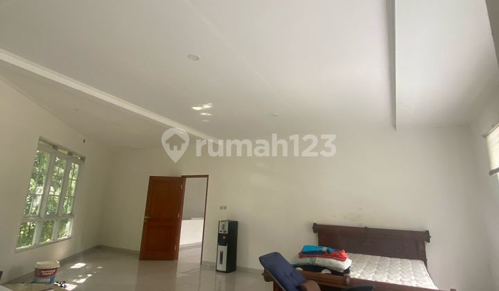 For Rent: Main Road Shop House in Arcamanik, Suitable for All Types of Businesses 2