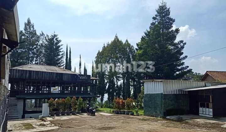 For Sale Land and Building Strategic Location Suitable for Cafe Villa Etc