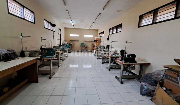 For Sale TKI House 1 Suitable for Home Industry and Other Businesses. 2