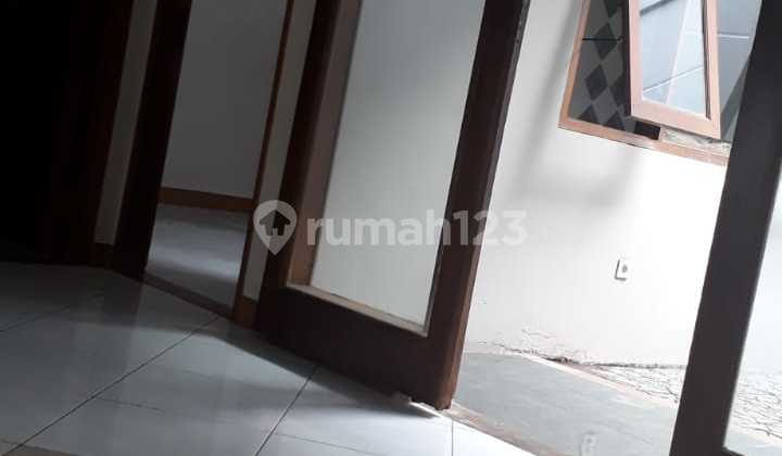 Lucky House for Rent in the Caringin Area Lucky House for Rent in the Caringin Area