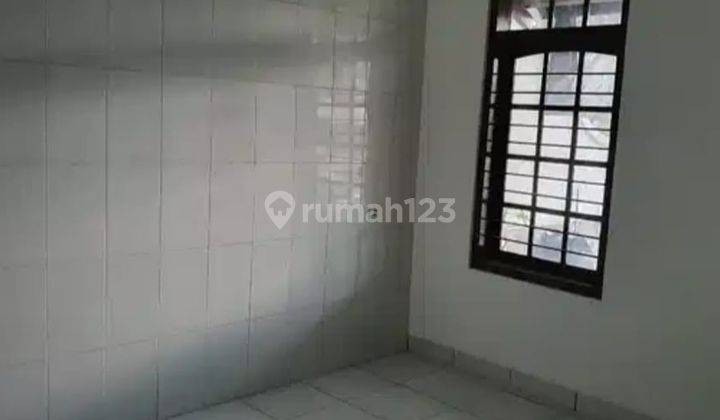 Disewakan Rumah Di Cihanjuang  2