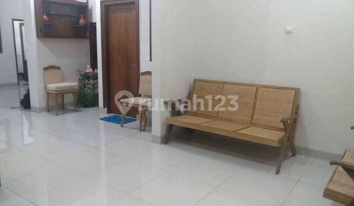 Disewakan Rumah Siap Huni dan Terawat di Daerah Buah Batu Disewakan Rumah Siap Huni dan Terawat di Daerah Buah Batu