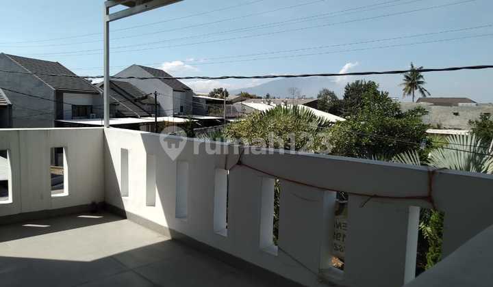 Dijual Rumah Menarik di Daerah Kopo Safira 2