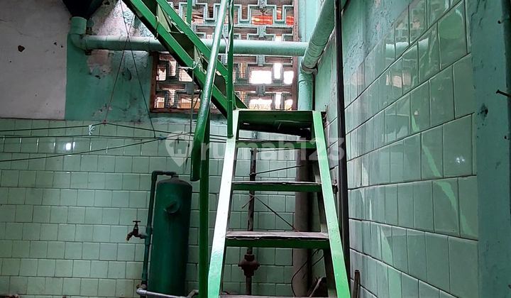 Dijual Bangunan + Tanah di Gardu Jati Dijual Bangunan + Tanah di Gardu Jati