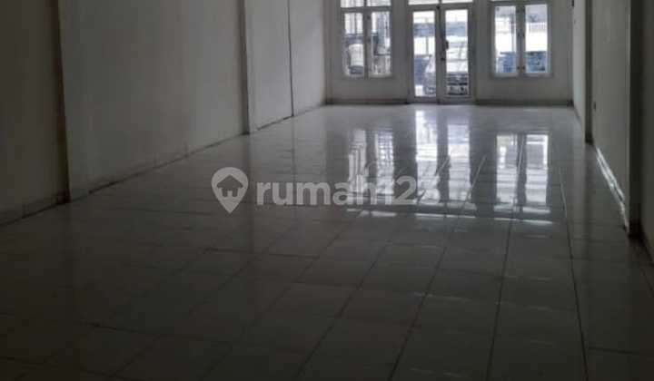 Disewakan Ruko 2 Lantai Lokasi Sayap Pahlawan