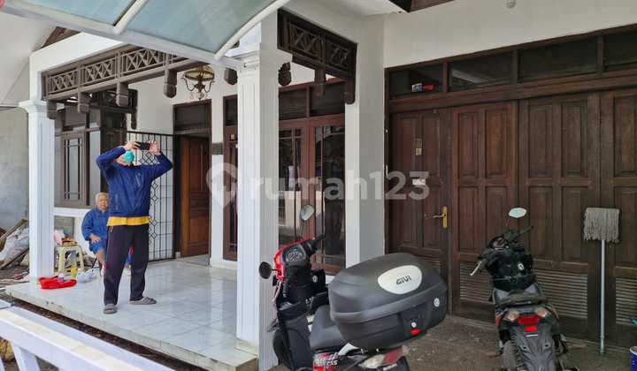 Dijual Rumah di Taman Kopo Indah 1