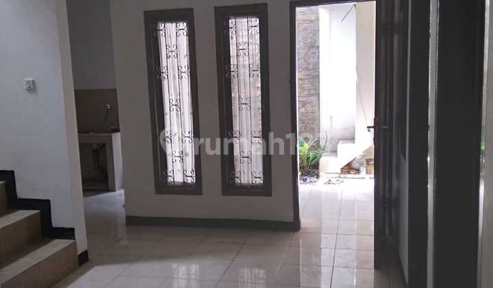 Disewakan Rumah Nyaman di Daerah Kembar - Moch Toha Disewakan Rumah Nyaman di Daerah Kembar - Moch Toha