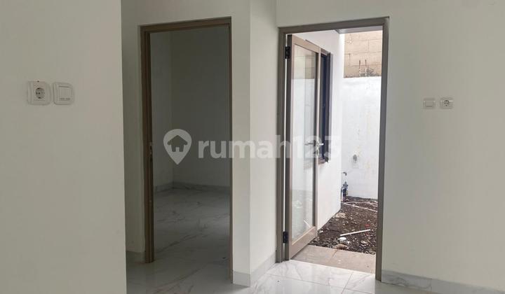 Rumah Modern Minimalis di Bungursari Lakeview