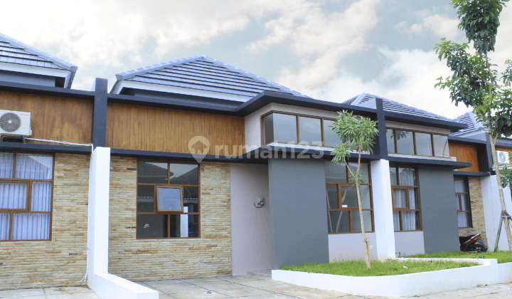 Rumah Modern di Lokasi Strategis Hanya 5 Menit ke Tol Cikampek - Cashback Angsuran 2