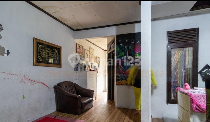 Two-story House in Cipageran, Bandung 2