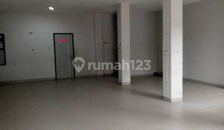 2-Story Ready-to-Use Shophouse in Antapani Bandung 1