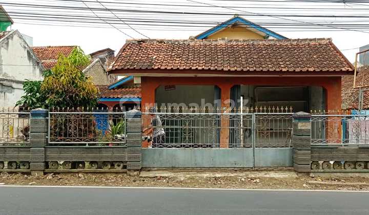 Rumah Strategis di Jl. Kopo Cipatik, Dekat Tol Jalak Harupat 1