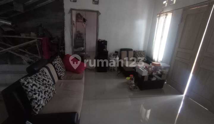 Rumah 2 Lantai di Komplek Seke Peer Indah