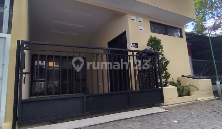 Rumah Bagus Semi Furnished SHM di Semarang Timur 1