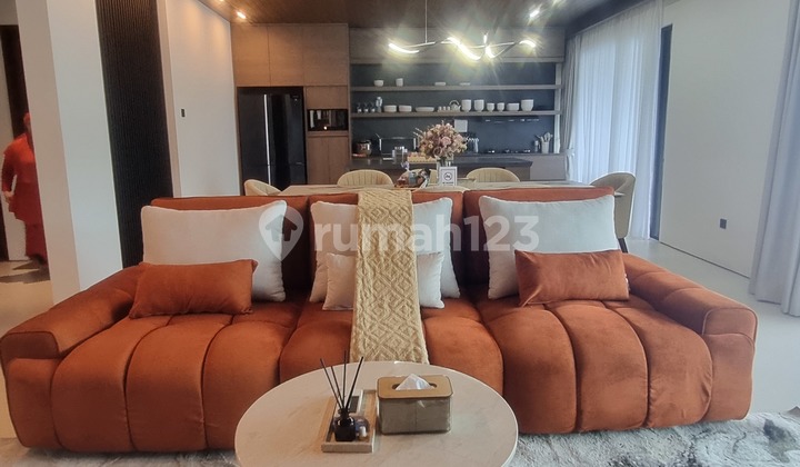 Villa Aktif Modern Fasilitas Terlengkap di Dago Bandung