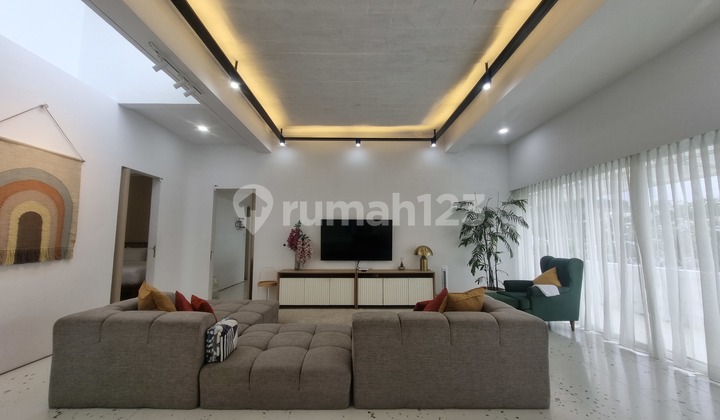 Villa Bergaya Eropa dengan Cityview di Dago