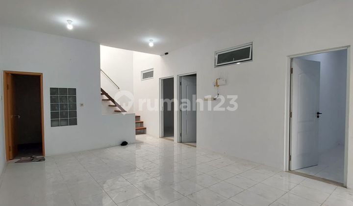 Disewakan Rumah 9 X 11M² di Tanjung Duren Jakarta Barat Dekat Pasar Kopro Jarang Ada Yuk Sebelum Kehabisan Lagi