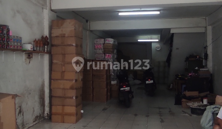 For Rent: 3-Story Shop House in Teluk Gong, Duta Harapan Indah, Very Cheap Below Market Price, Suitable for Warehouse 2