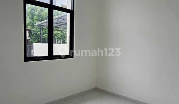 Dijual Rumah Baru di Metland Puri 7 X 11M² 2 Lantai 2