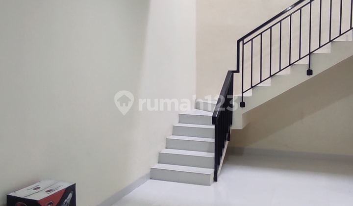 Disewakan Rumah 1½ Lantai di Teluk Gong4 Kamar Tidur, Ukuran 6 X 15M²