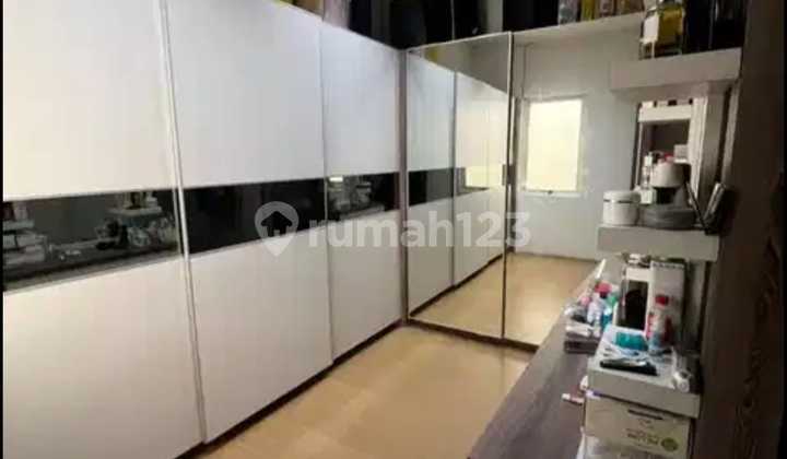 Dijual Rumah City Resort Cluster Hawaii Jakarta Barat 3 Lantai Furnished Siap Huni di Jakarta Barat bisa KPR