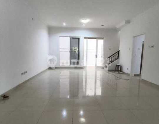 Dijual Rumah Puri Mansion 2 Lantai Minimalis Classic Ukuran 8 X 15M2 di Jakarta Barat Dijual Rumah Puri Mansion 2 Lantai Minimalis Classic Ukuran 8 X 15M2 di Jakarta Barat