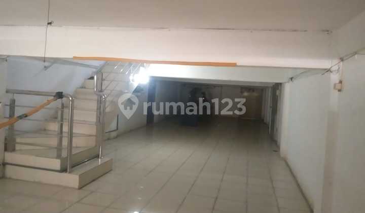 Disewakan Ruko Aldiron Daan Mogot 3½ Lantai 4,3 X 31M² Lokasi Strategis Dekat Indosiar dan Mall Ciputra Citraland Jakarta Barat
