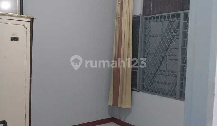 Disewakan Rumah 1¼ Lantai di Citra 3 dengan 2+1 Kamar Tidur 2