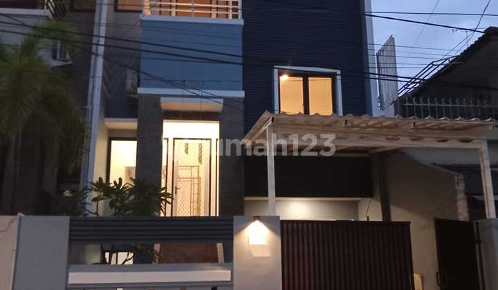 Rumah Baru 2 Lantai di Meruya Kembangan Jakarta Barat Rumah Baru 2 Lantai di Meruya Kembangan Jakarta Barat