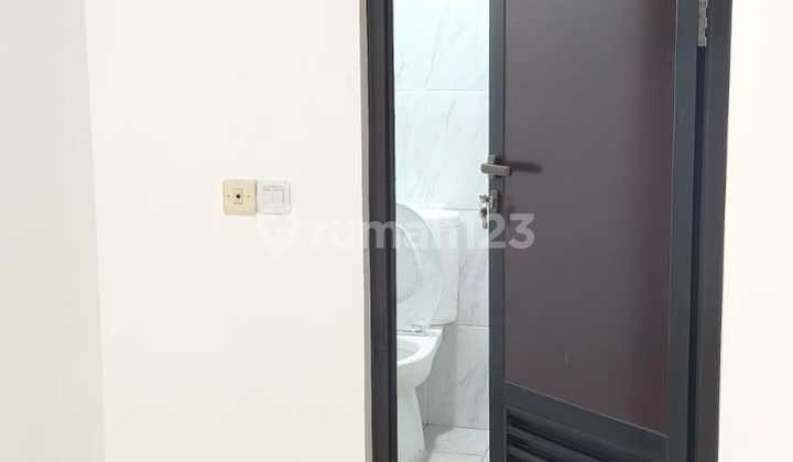 Dijual Rumah Jelambar 2 Lantai 5X16.5m² 2