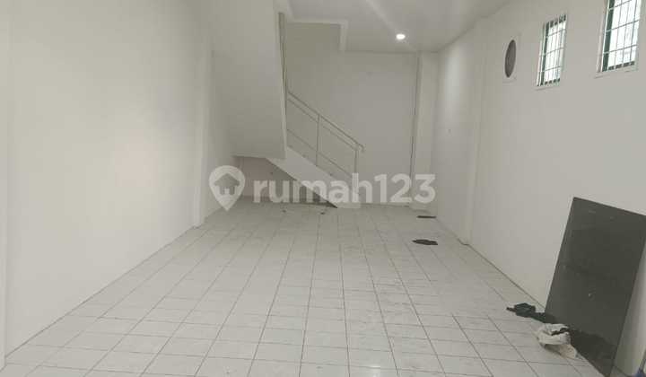 Disewakan Ruko 1000 Taman Palem Lestari Unit Murah Rapi dan Siap Huni Langsung Usaha di Jakarta Barat Strategis Dekat Akses Tol ke Bandara Disewakan Ruko 1000 Taman Palem Lestari Unit Murah Rapi dan Siap Huni Langsung Usaha di Jakarta Barat Strategis Dekat Akses Tol ke Bandara