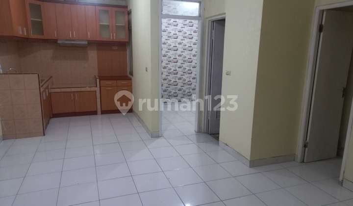 For Rent House in Poris Indah 6X12m² 2 Floors Limited Stock Units Near KRL For Rent House in Poris Indah 6X12m² 2 Floors Limited Stock Units Near KRL