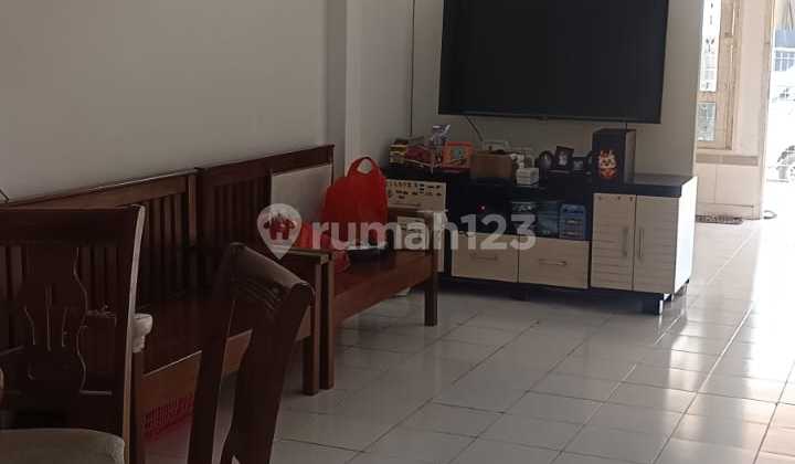 Disewakan Rumah Citra 3 Citra Garden 3 Jakarta Barat