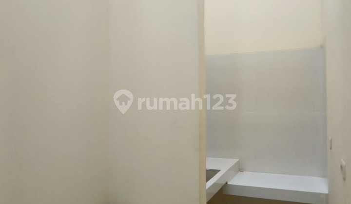 For Sale Tanjung Duren Brand New 3-Storey House East Facing Preferred Facing 2