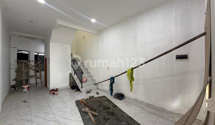 For Rent 3-Story Shop House in North Tanjung Duren 2