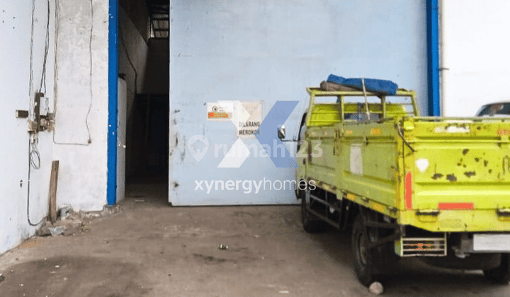Gudang Akses Jalan Lebar Dekat Akses Pintu Tol di Cibeureum Andir Bandung 1