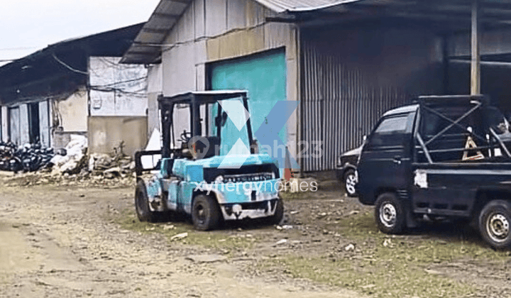 Gudang Akses Jalan Lebar di Mainroad Cibeureum Bandung 2