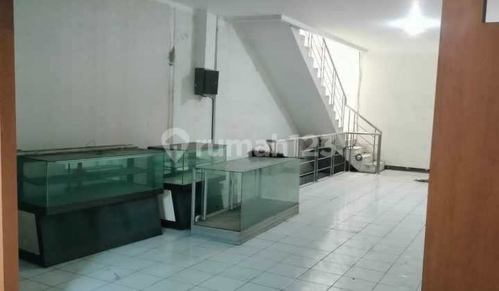 For Sale/For Rent 3-Story Shop House Astanaanyar Bandung S