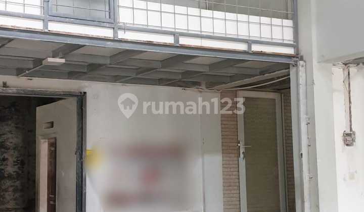 For Rent: 2-Storey Shop House, Jakarta-Bandung Through Road, M-S 2